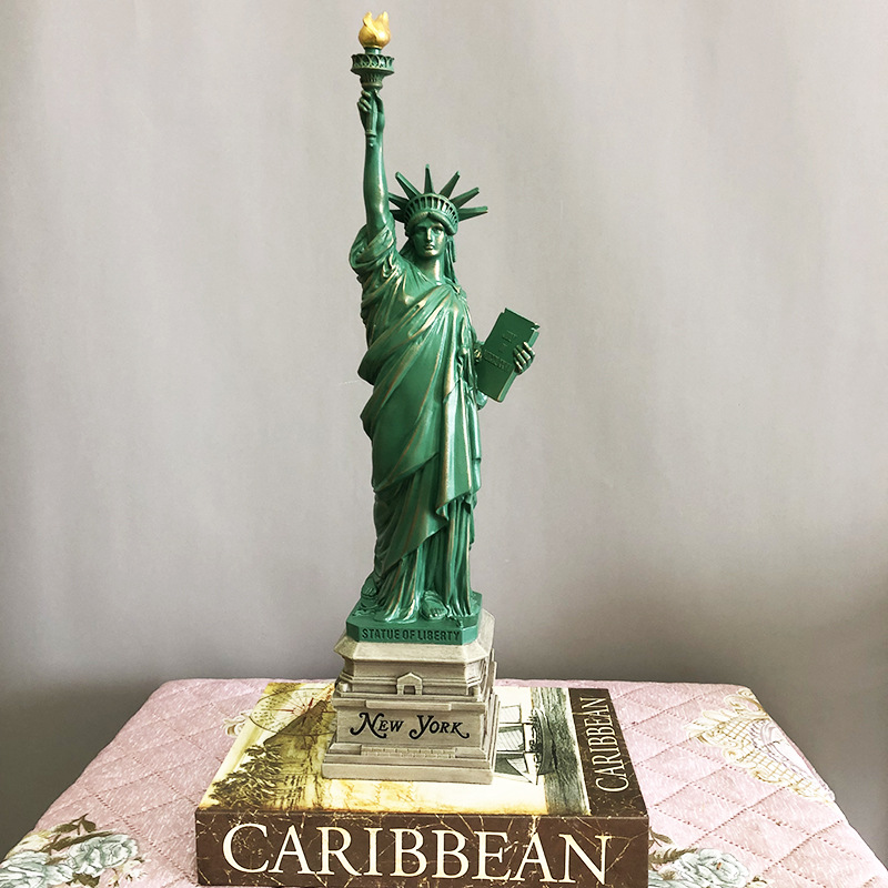 Travel Accessories New York - تمثال الحرية نموذج مكتب الملحقات المقتنيات