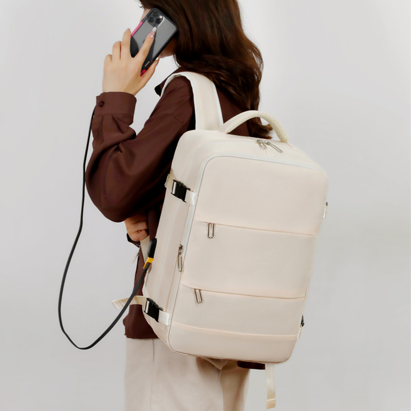 حقائب كتف على الطراز الأوروبي  - مراجعة Travel Accessories Europe وسعره