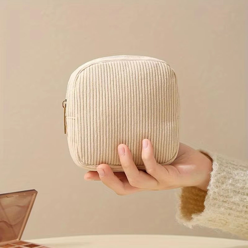 حقيبة كبيرة السعة لحفظ الفوط ا - مراجعة Travel Accessories Organizer وسعره