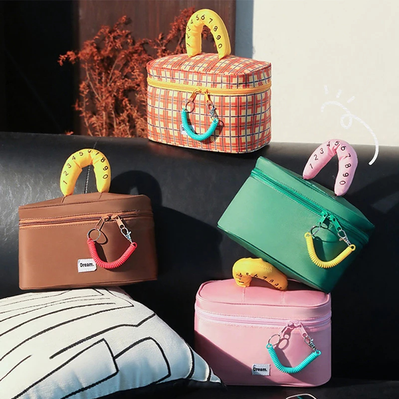 حقيبة مستحضرات تجميل محمولة با - مراجعة Travel Accessories Electronics وسعره