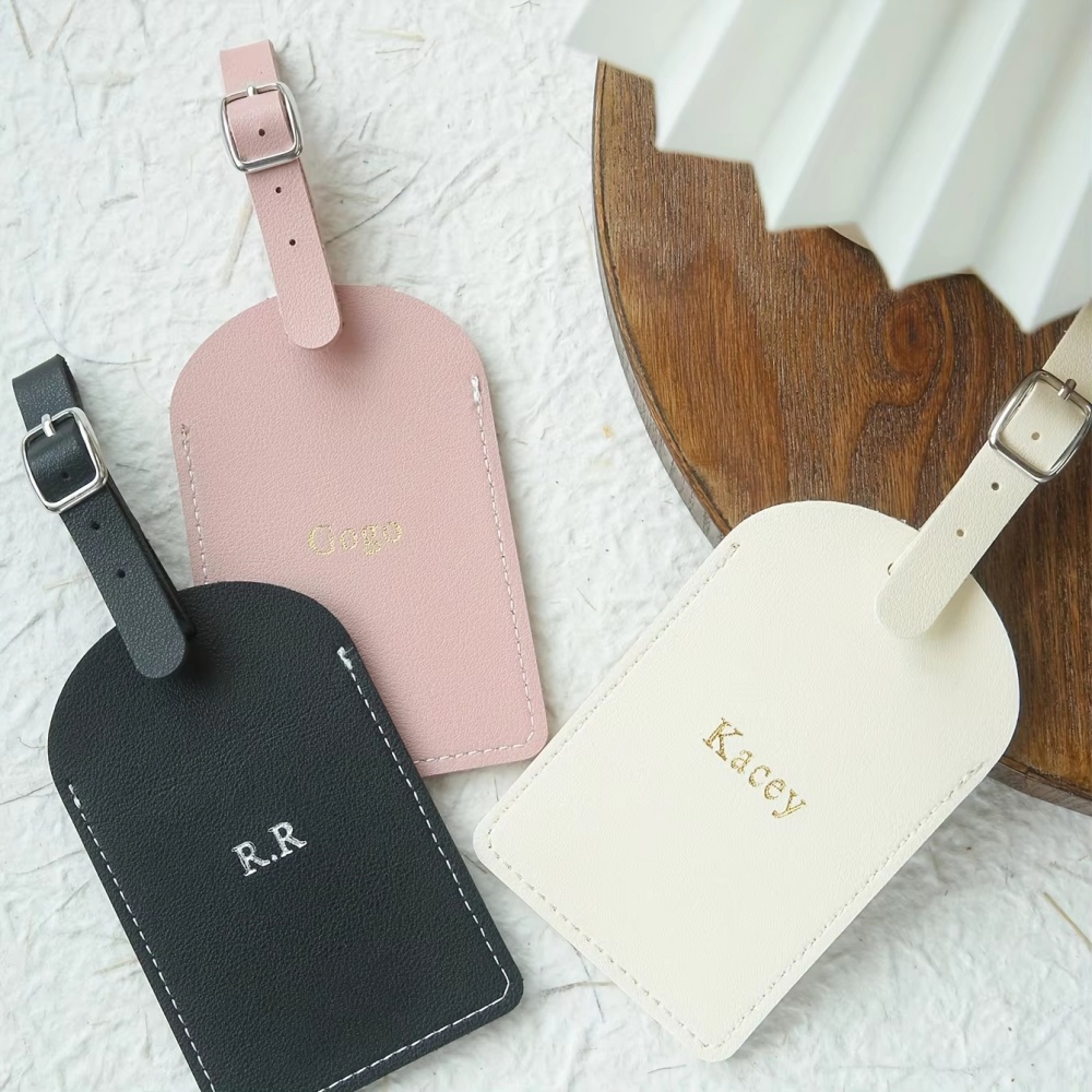 بطاقة أمتعة مخصصة من الجلد الن - مراجعة Travel Accessories Name وسعره