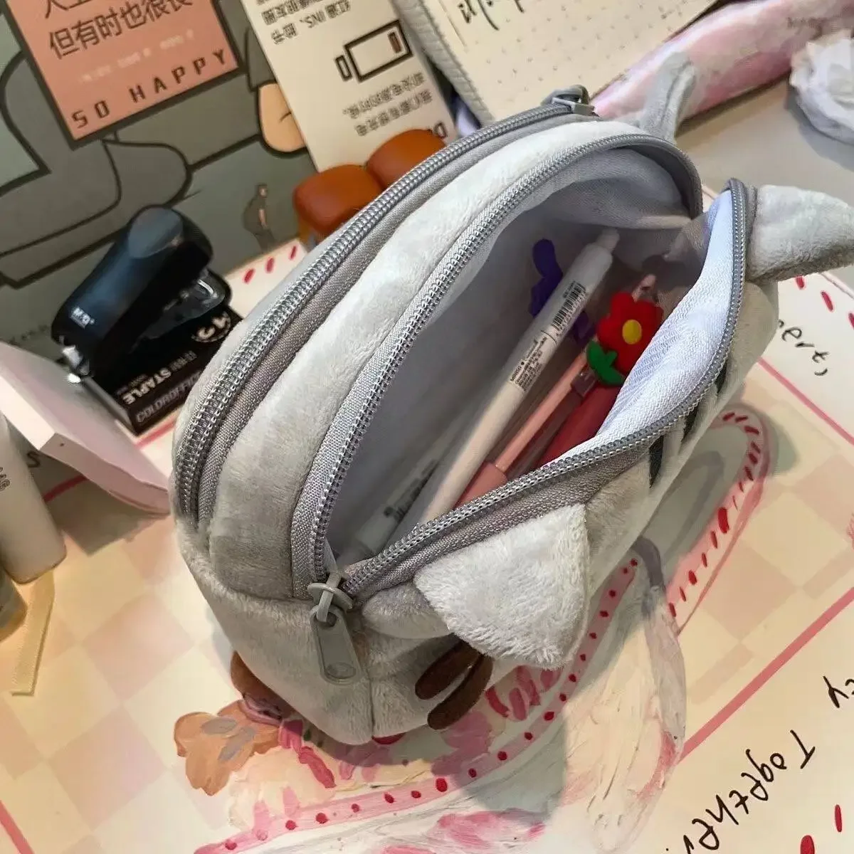 حقيبة أقلام رصاص لطيفة على شكل - مراجعة Luggage Cover Protector وسعره